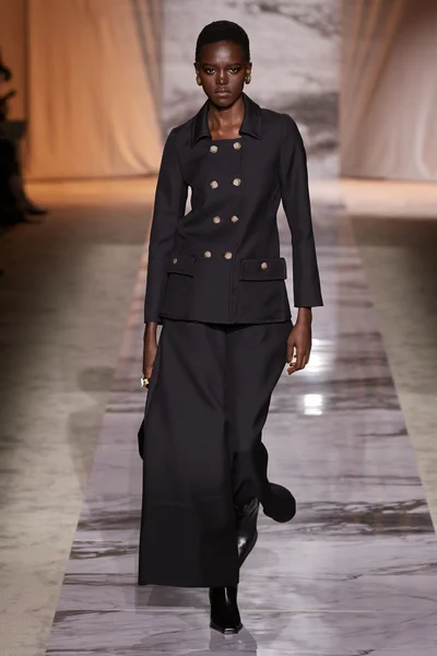 Look 48